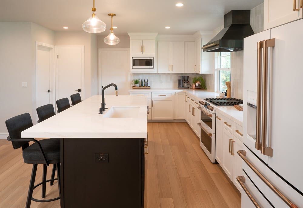 Fresno kitchen remodel by Imagine Remodeling with island and seating