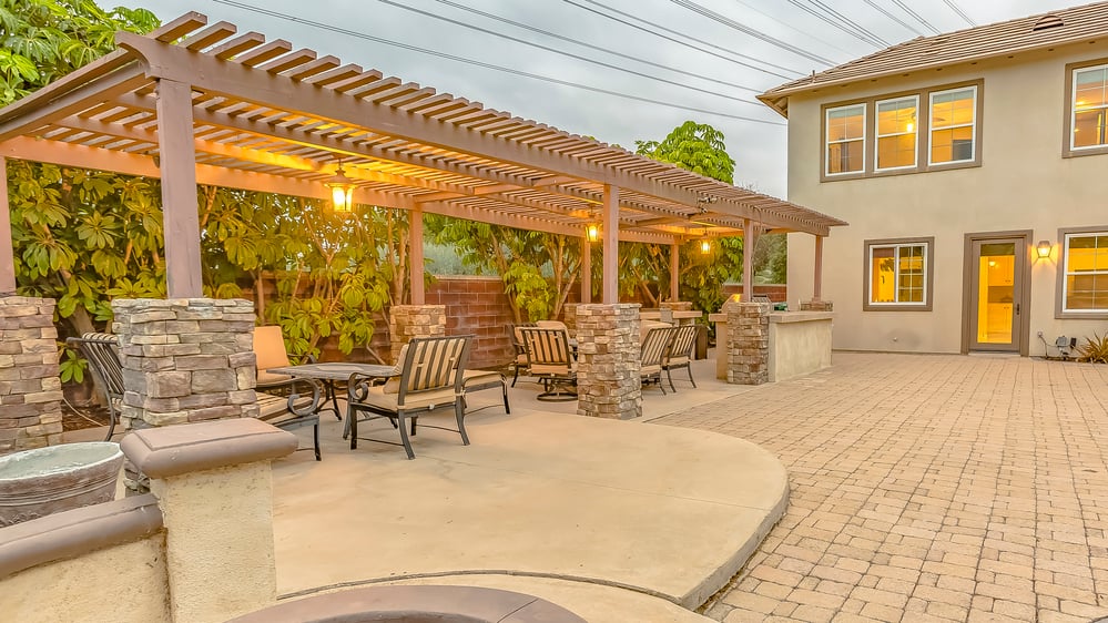 Outdoor Shade Structure