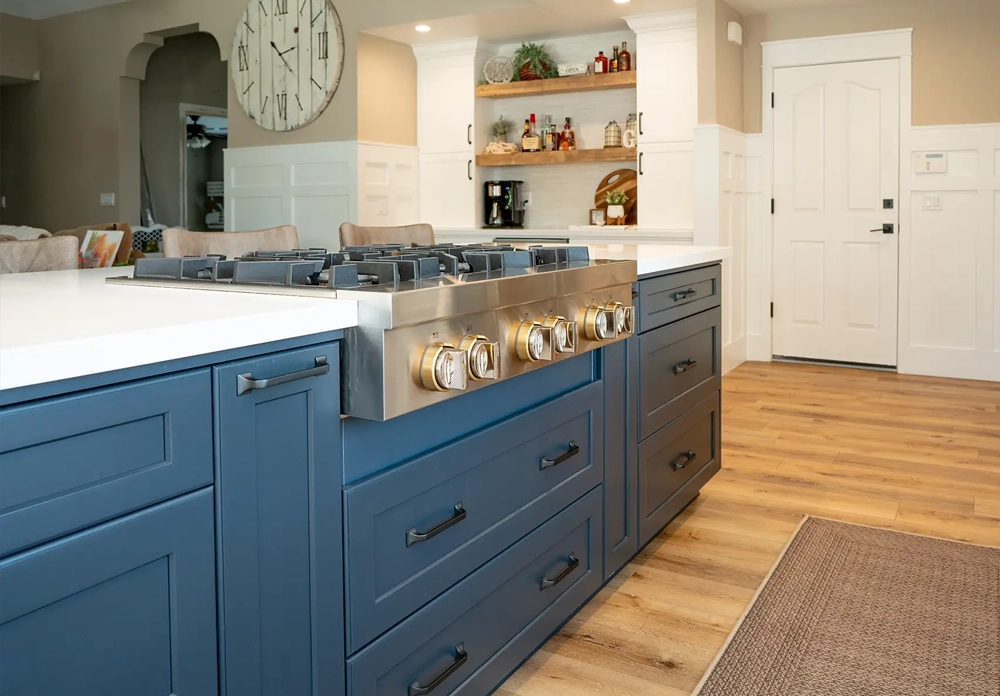 fabulous kitchen island        
        <figure class=